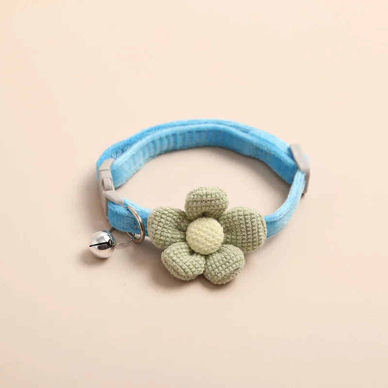Cute Flower Pet Collar with Bell | Adjustable Breakaway Collar for Cats, Kittens & Small Dogs
